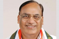 Congress mp gutta sukhendar reddy condemns join to bjp