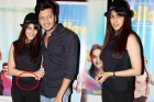 Genelia is pregnant shows baby bump