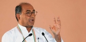 Digvijay with media on telangana bill